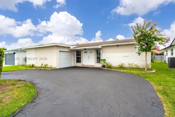 9624 NW 19th Pl, Sunrise, FL 33322