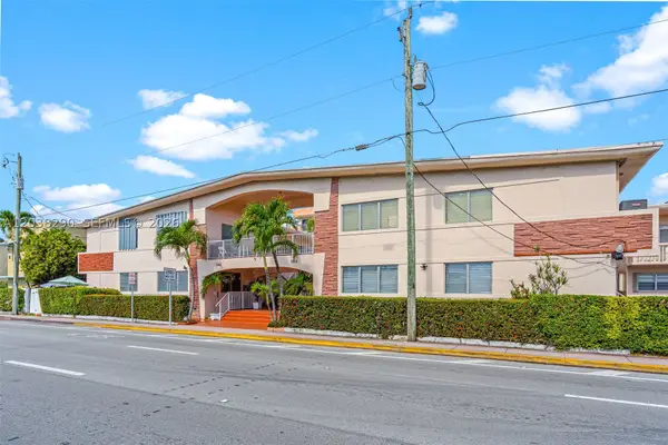 7840 Harding Ave #3, Miami Beach, FL 33141
