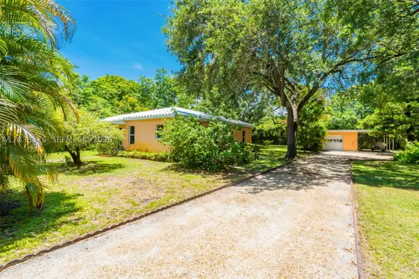 955 NE 128th St, North Miami, FL 33161