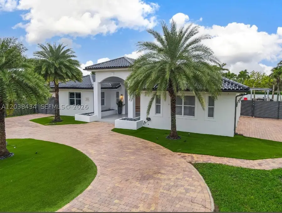 11390 SW 30th St, Miami, FL 33165 - #2