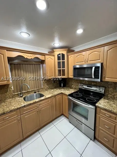 2540 W 67th Pl #204-28, Hialeah, FL 33016 - #3