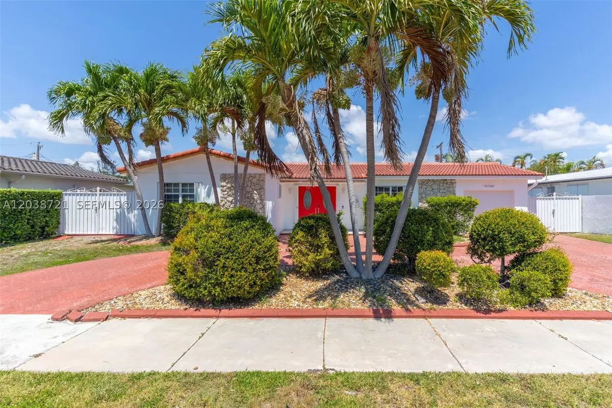 1720 SW 98th Ct, Miami, FL 33165 - #1