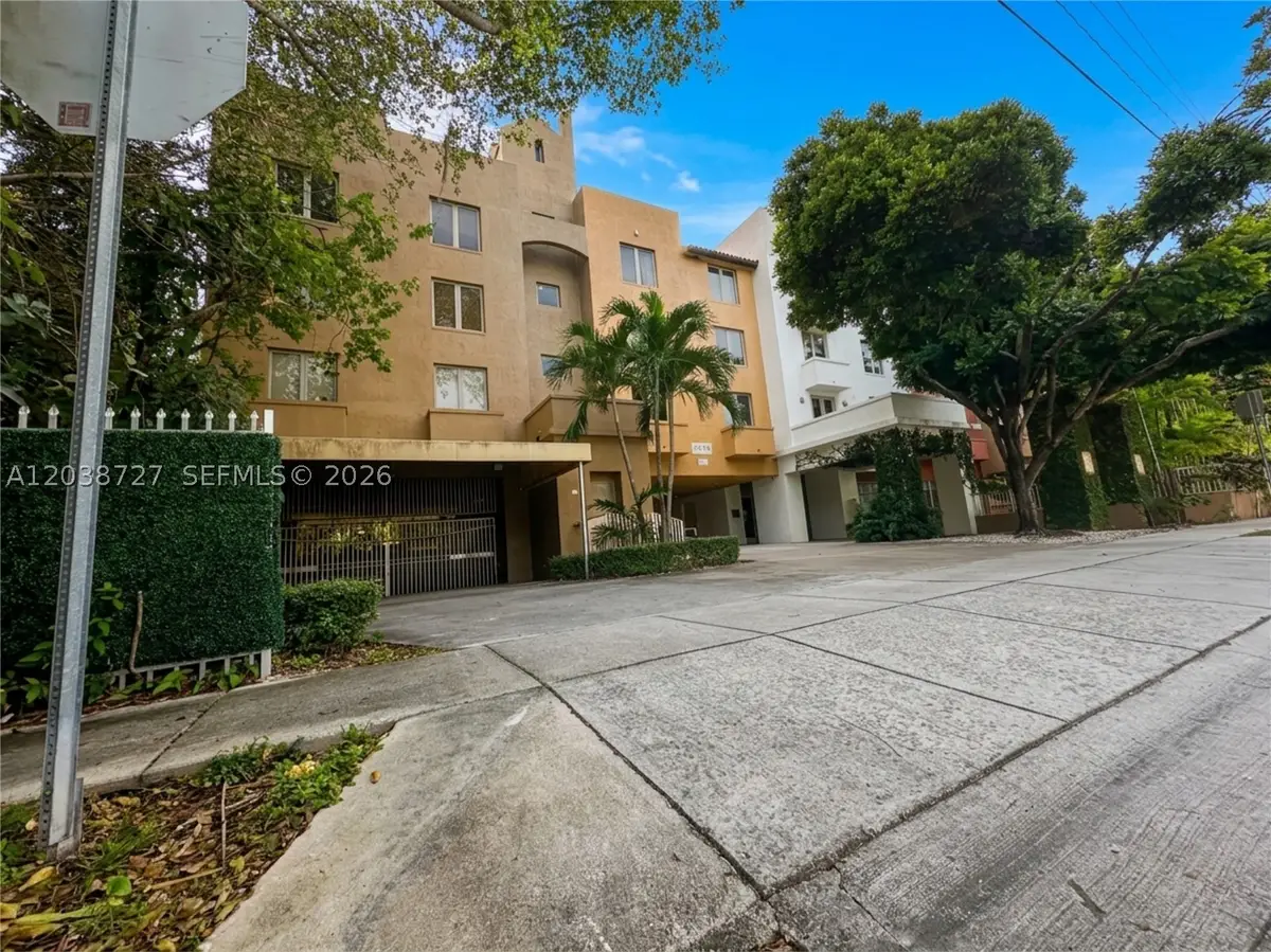 2630 SW 28th St #44, Miami, FL 33133 - #1
