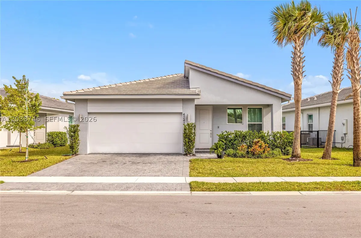 4242 Rosa Dr, Deerfield Beach, FL 33064 - #1