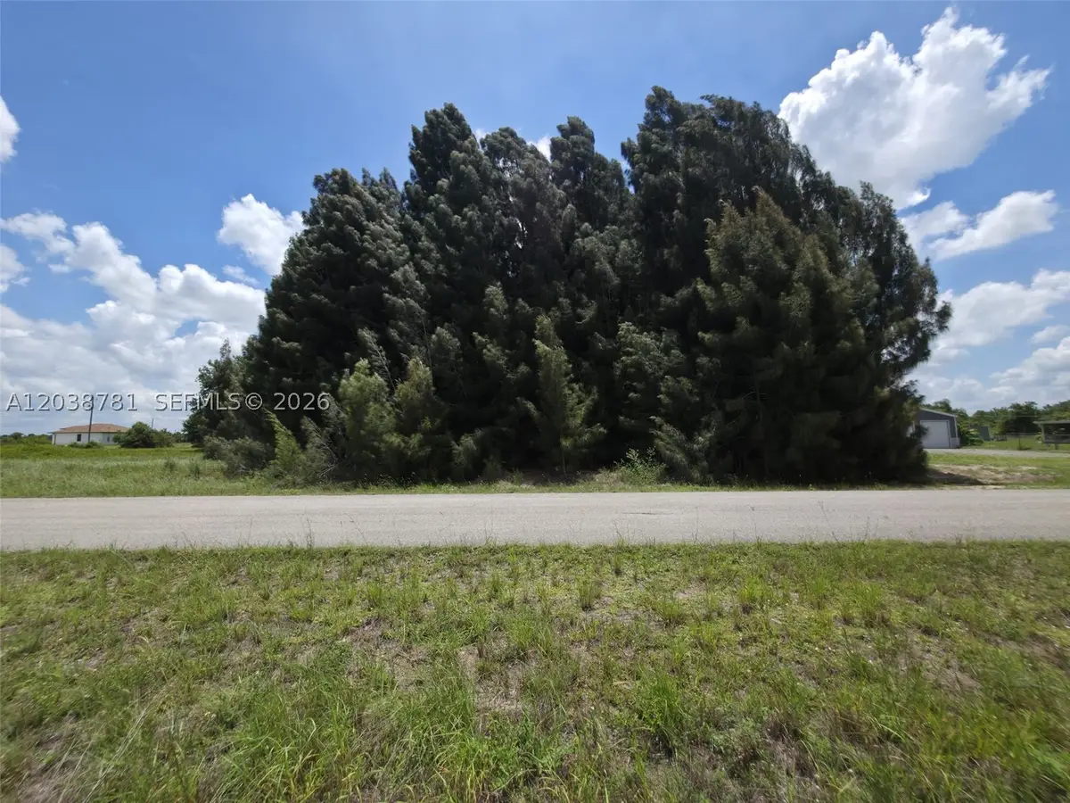 1616 Louis Ave, Lehigh Acres, FL 33972 - #1