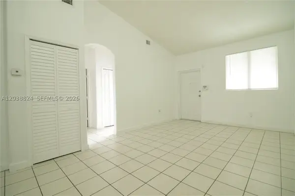 1568 SE 26th St #206, Homestead, FL 33035