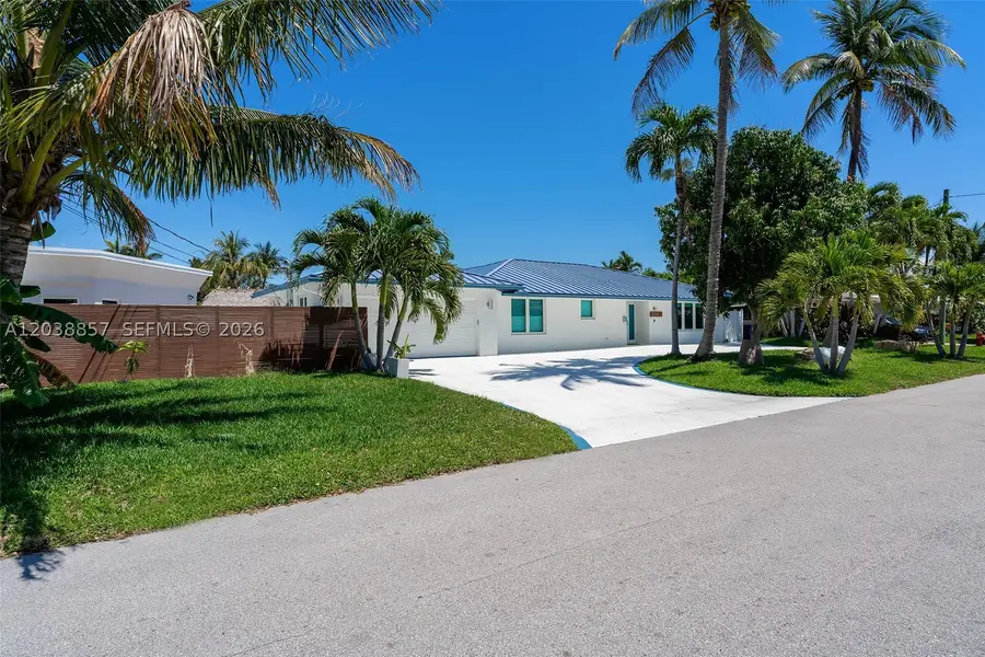 2711 NE 57th Ct, Fort Lauderdale, FL 33308 - #2