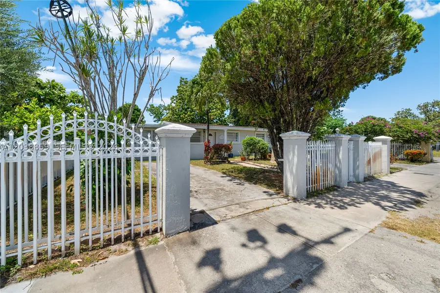 3035 NW 83rd St, Miami, FL 33147 - #3
