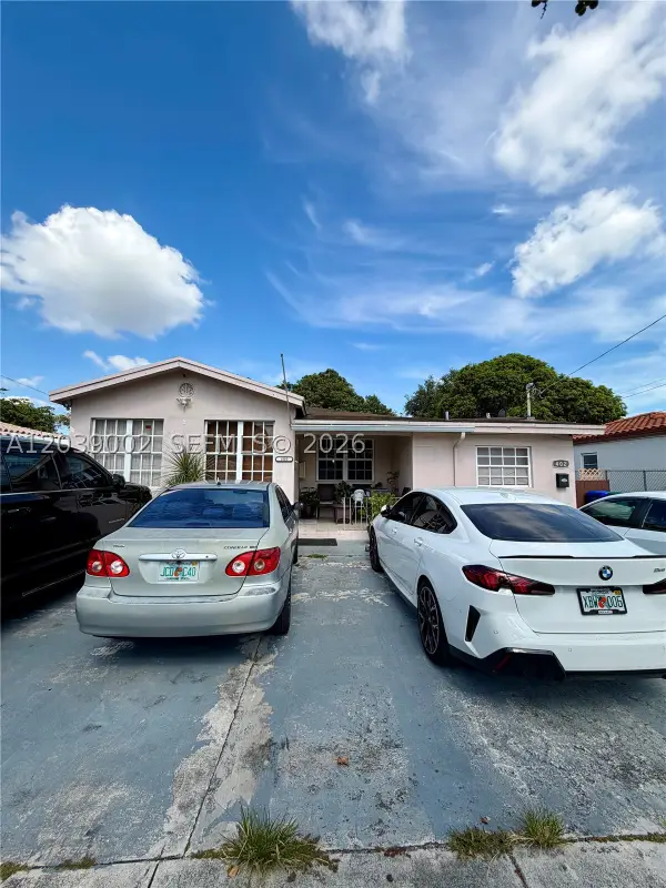 400 NW 44th Ave, Miami, FL 33126