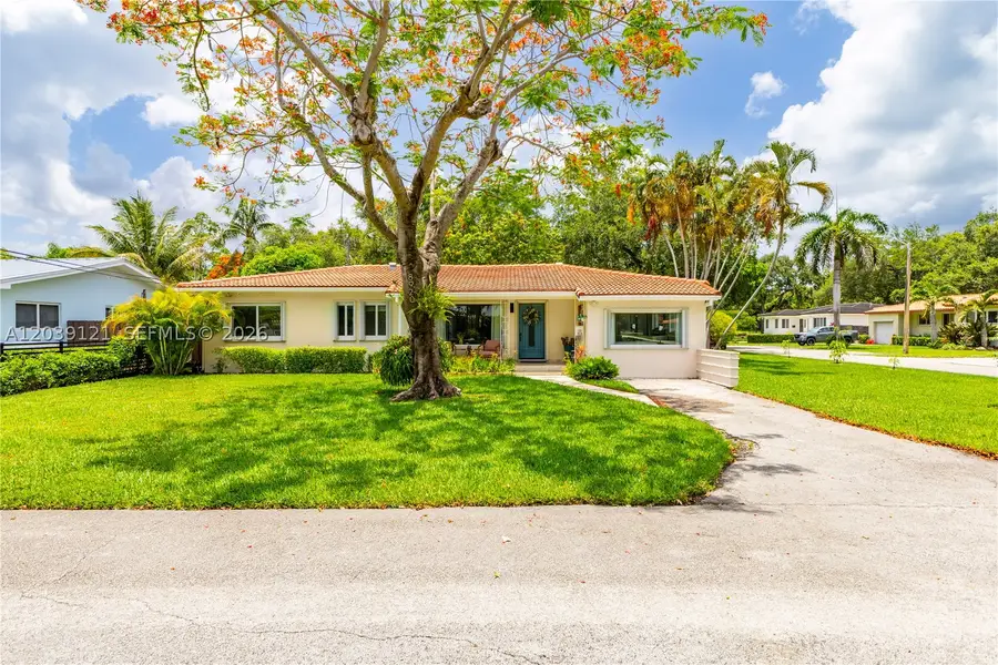 8920 NE 9th Ct, Miami, FL 33138 - #2