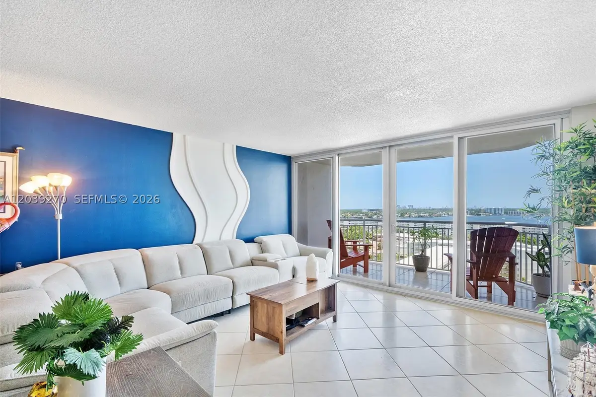 18031 Biscayne Blvd #1401, Aventura, FL 33160 - #1