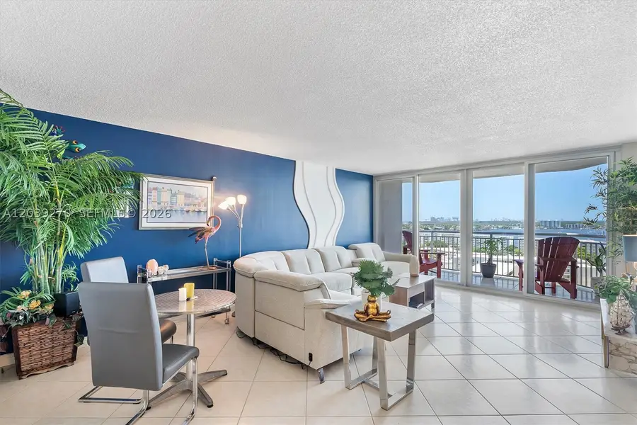18031 Biscayne Blvd #1401, Aventura, FL 33160 - #2