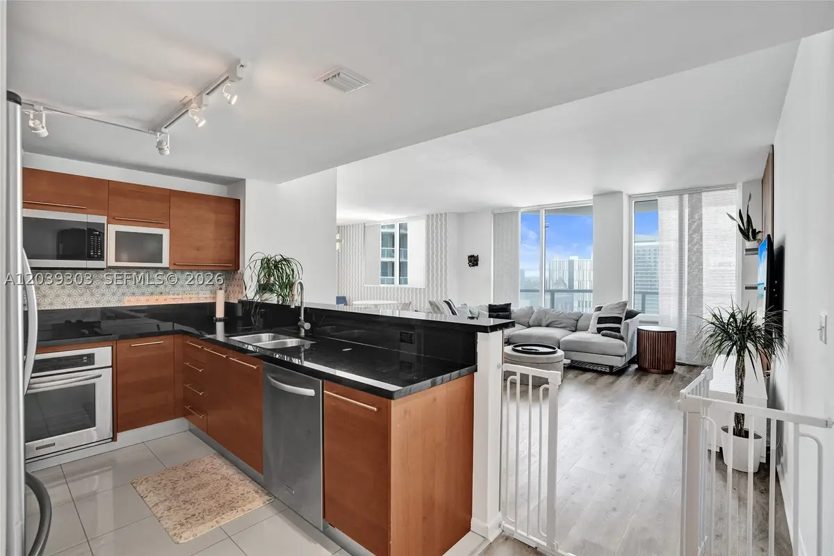 244 Biscayne Blvd #3409, Miami, FL 33132 - #1