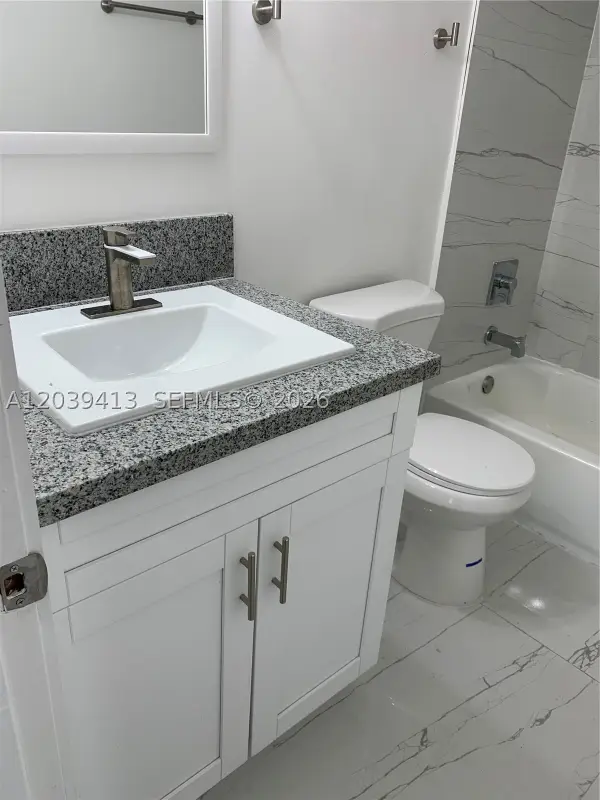 Address Withheld By Seller, North Miami, FL 33161