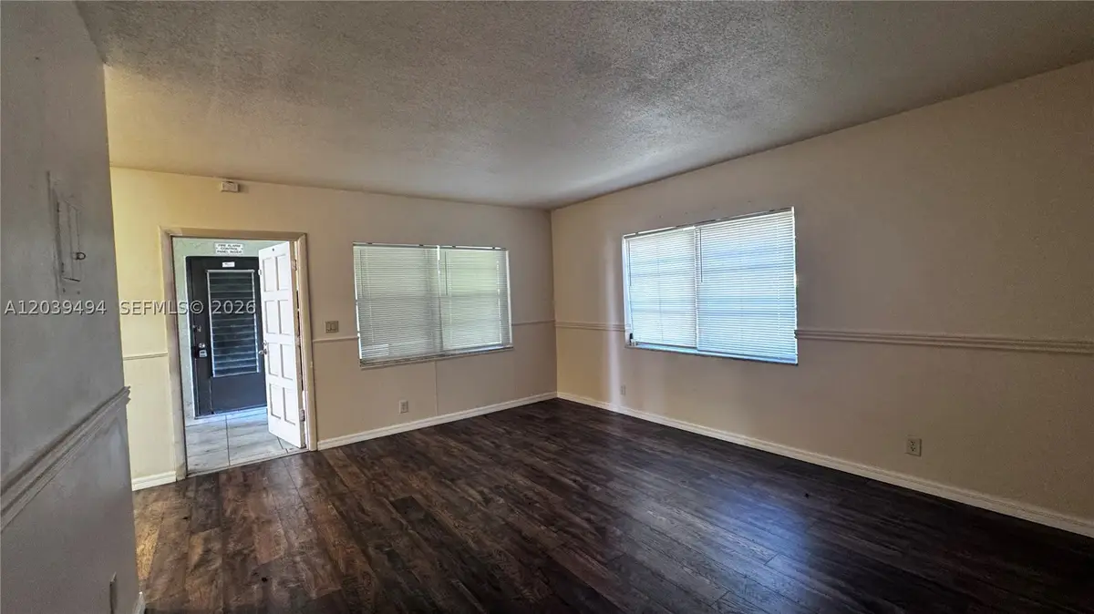 1522 NE 34th Ct #4, Oakland Park, FL 33334 - #1