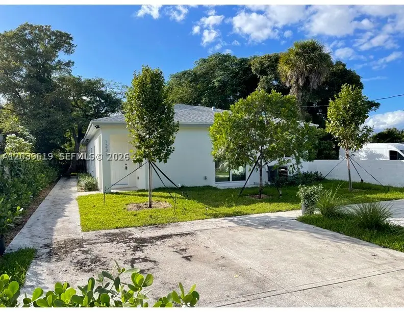 920 NW 81st St, Miami, FL 33150 - #3