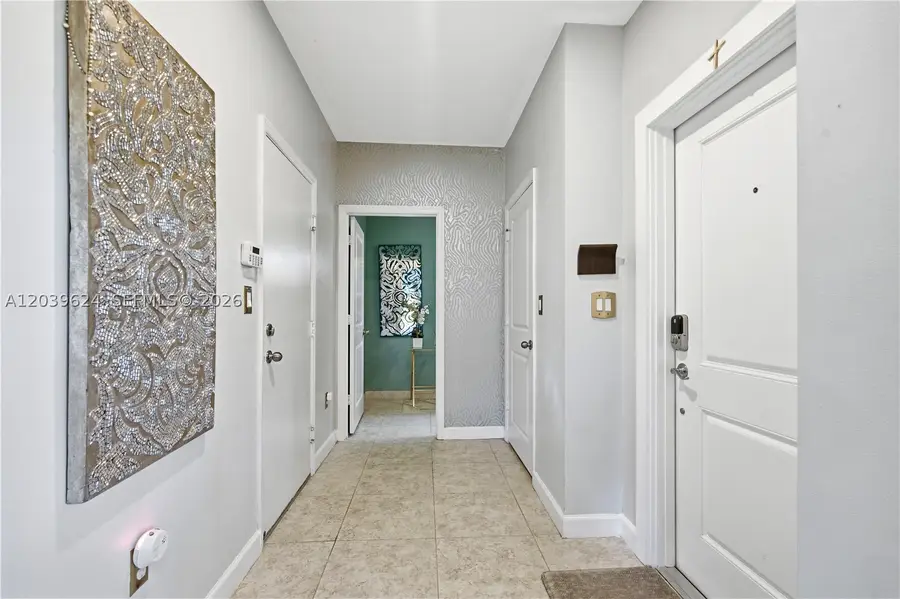 324 NE 194th Ln, Miami, FL 33179 - #3
