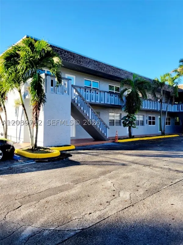 4717 SW 33rd Ave #102, Dania Beach, FL 33312