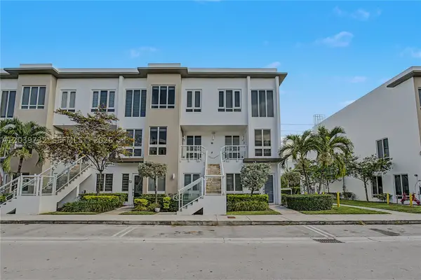 10260 NW 63rd Ter #203, Miami, FL 33178