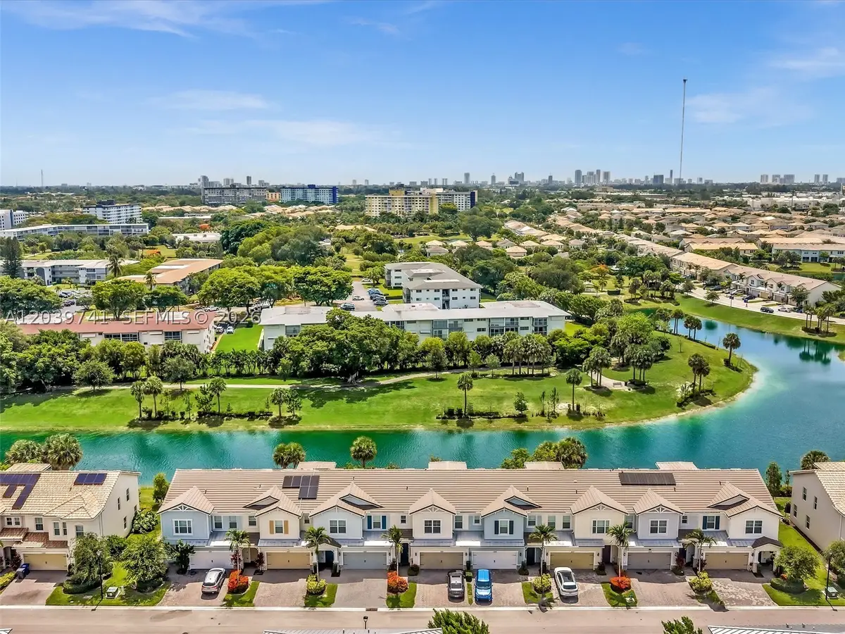 1183 Eucalyptus Dr, Hollywood, FL 33021 - #1