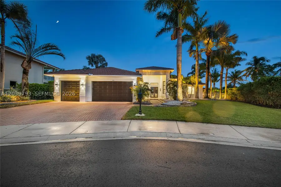 935 Gulfstream Ct, Weston, FL 33327 - #2