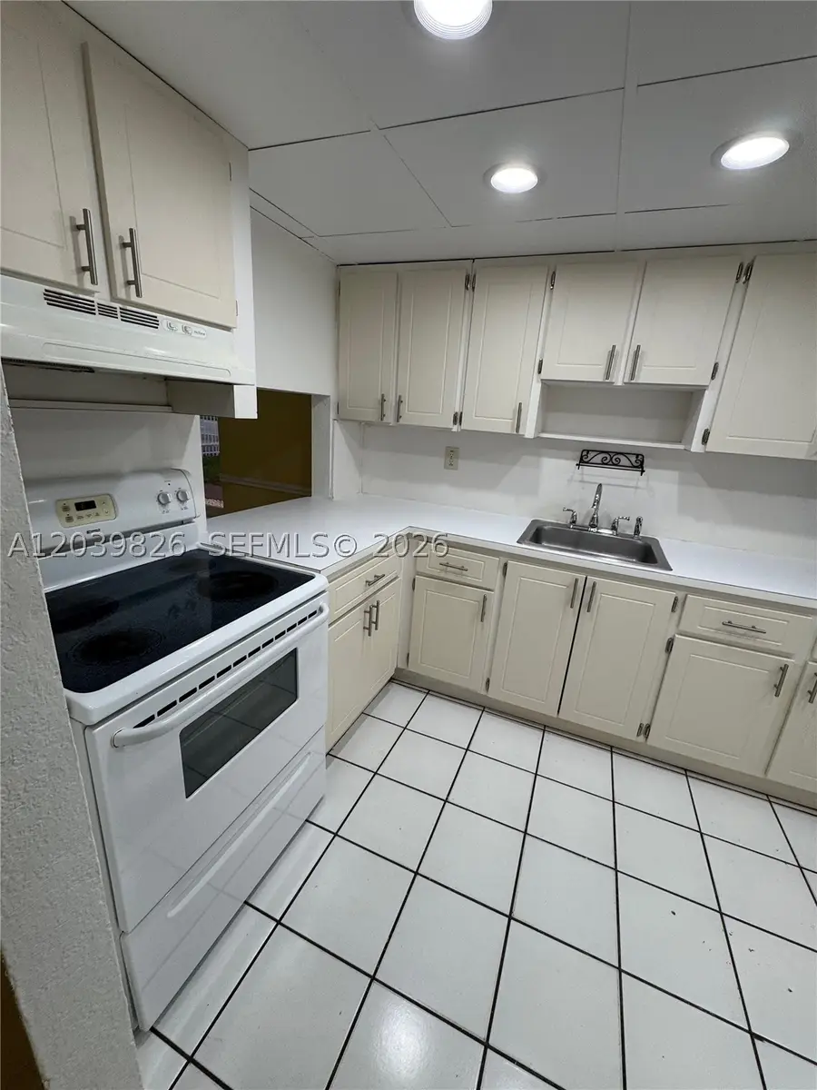 505 NW 177th St #103, Miami Gardens, FL 33169 - #3