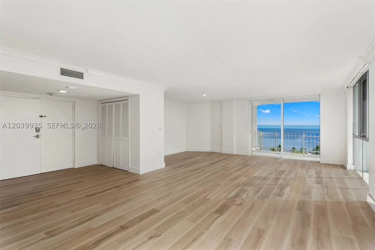 600 Grapetree Dr #7ES, Key Biscayne, FL 33149 - #1
