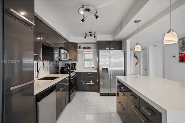 3050 N Palm Aire Dr #710, Pompano Beach, FL 33069
