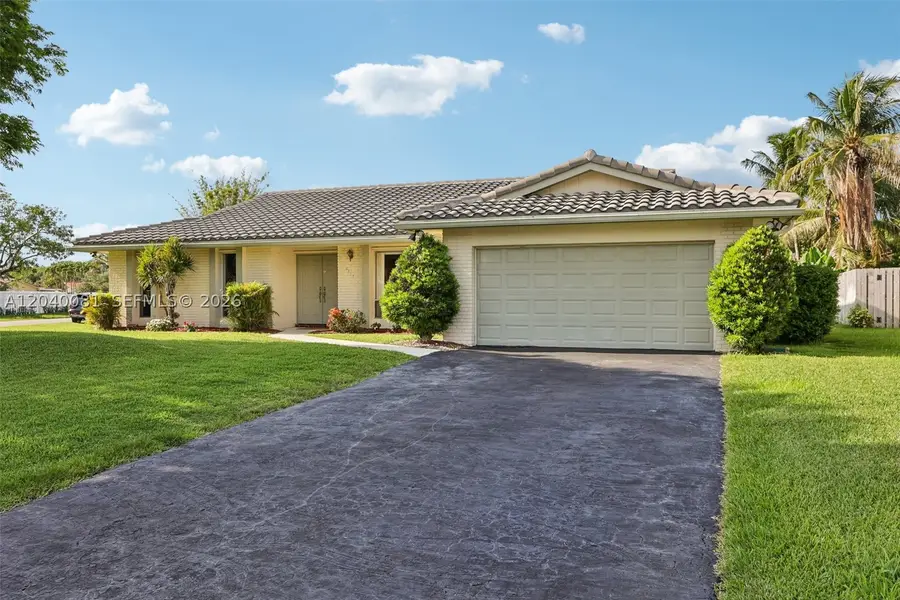 2518 NW 121st Dr, Coral Springs, FL 33065 - #2