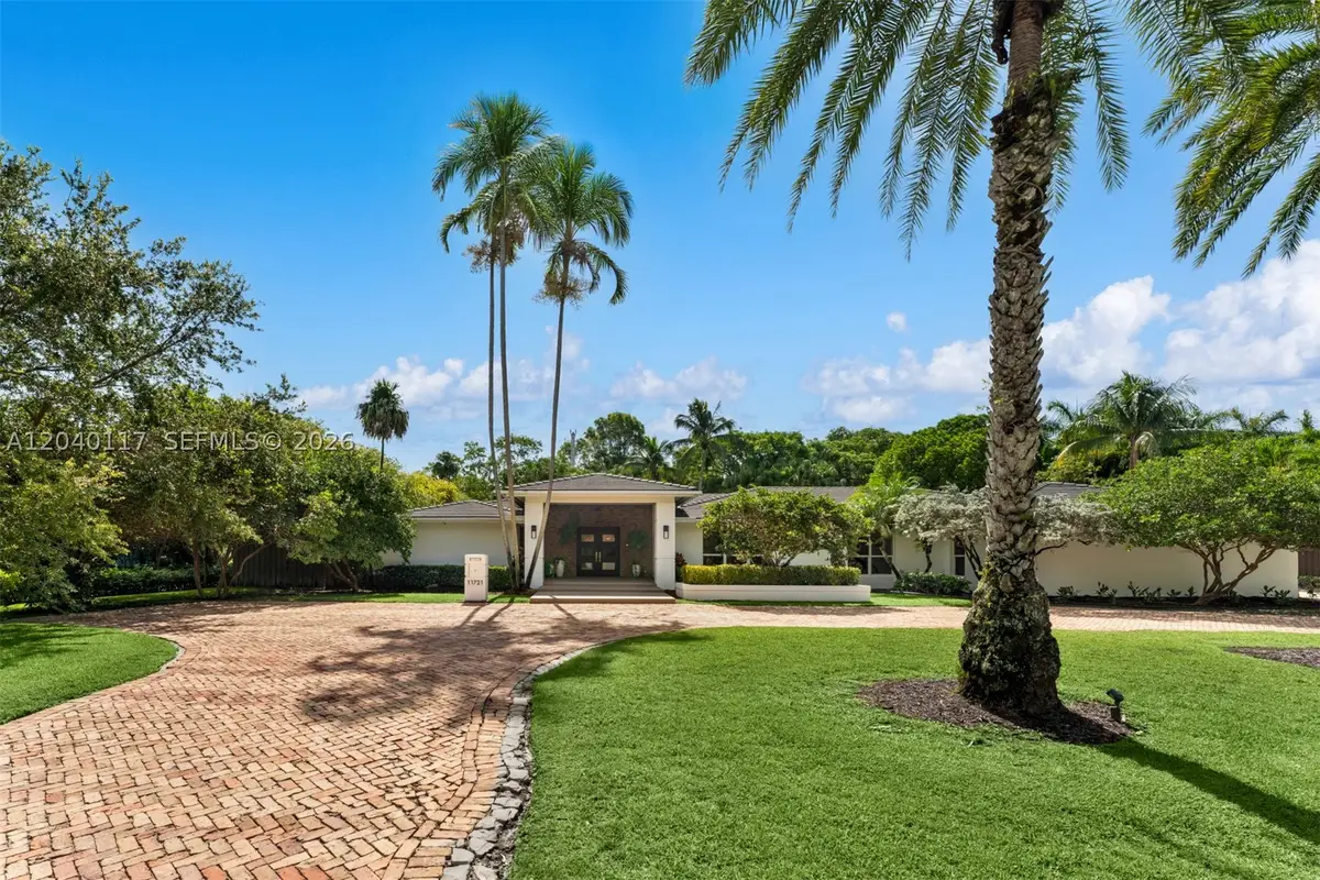 11721 Jacaranda Pl, Coral Gables, FL 33156 - #1
