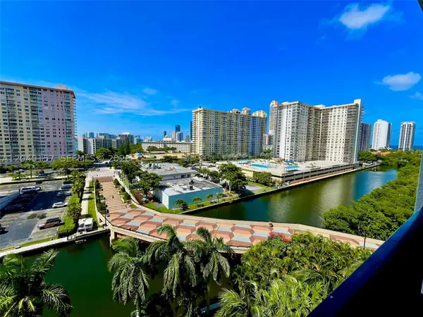 17150 N Bay Rd #2912, Sunny Isles Beach, FL 33160