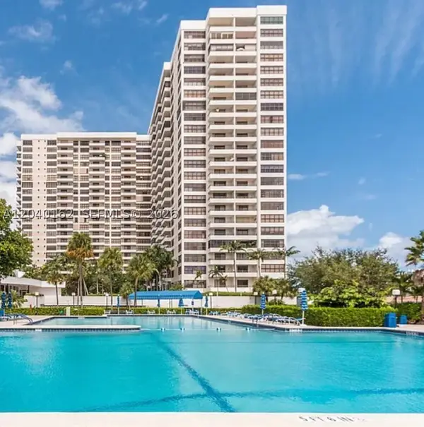 600 Three Islands Blvd #1015, Hallandale Beach, FL 33009