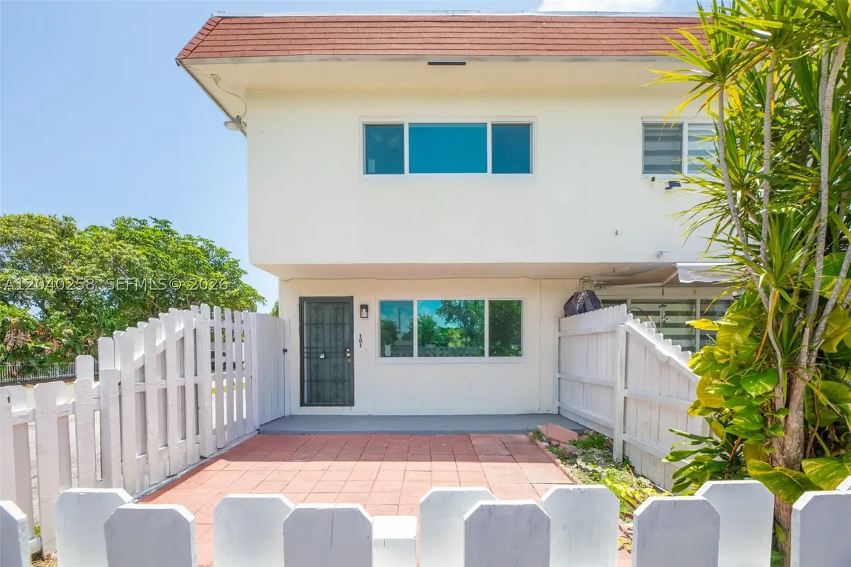 1450 NE 151st St #101, Miami, FL 33162 - #1