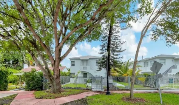 1730 Marseille Dr, Miami Beach, FL 33141