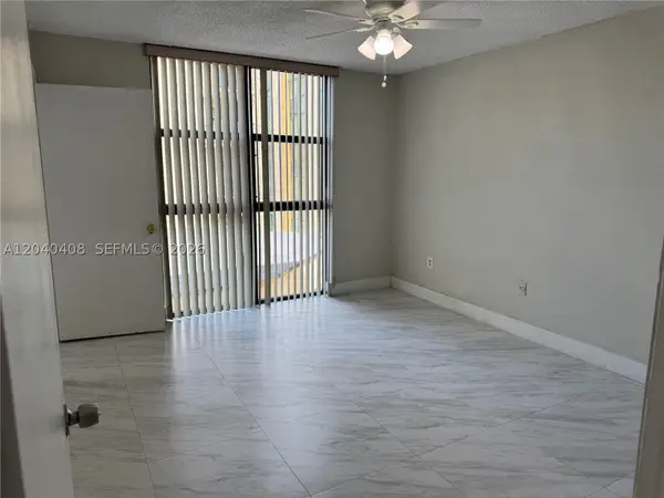 11800 SW 18th St #322-4, Miami, FL 33175