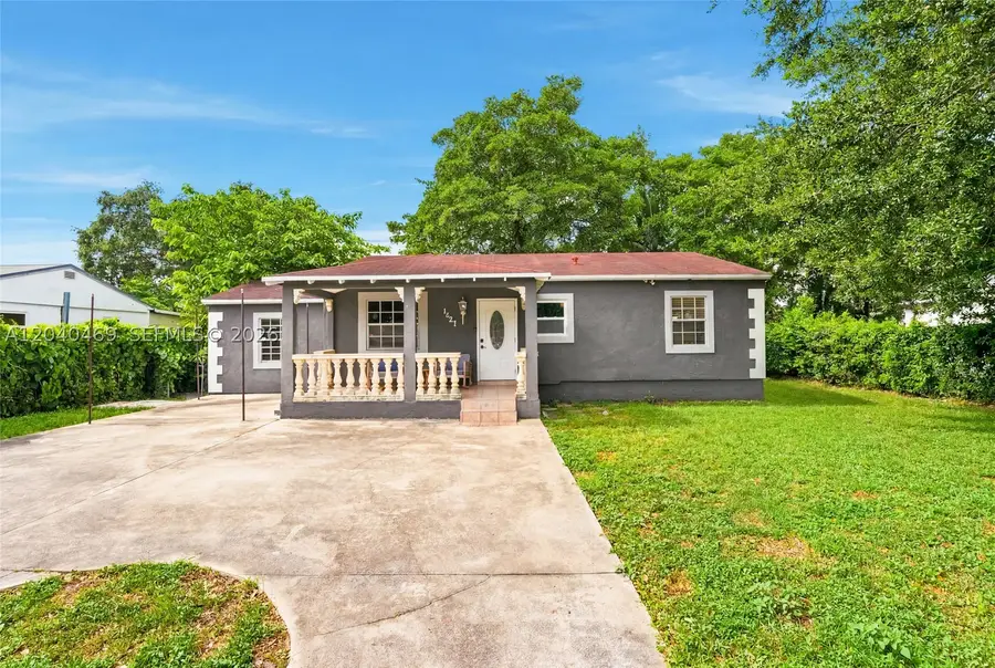 1427 NW 101st St, Miami, FL 33147 - #2