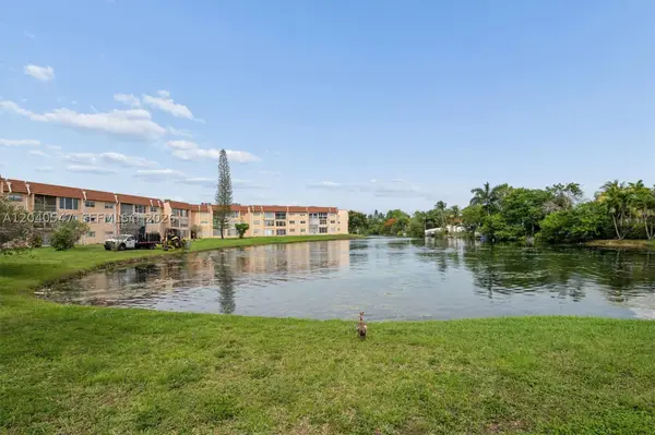 2741 N Pine Island Rd #111, Sunrise, FL 33322