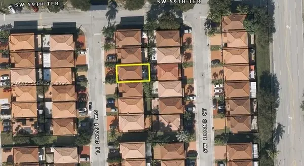 5943 SW 162nd Pl, Miami, FL 33193