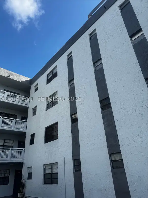 13500 NE 3rd Ct #120, North Miami, FL 33161