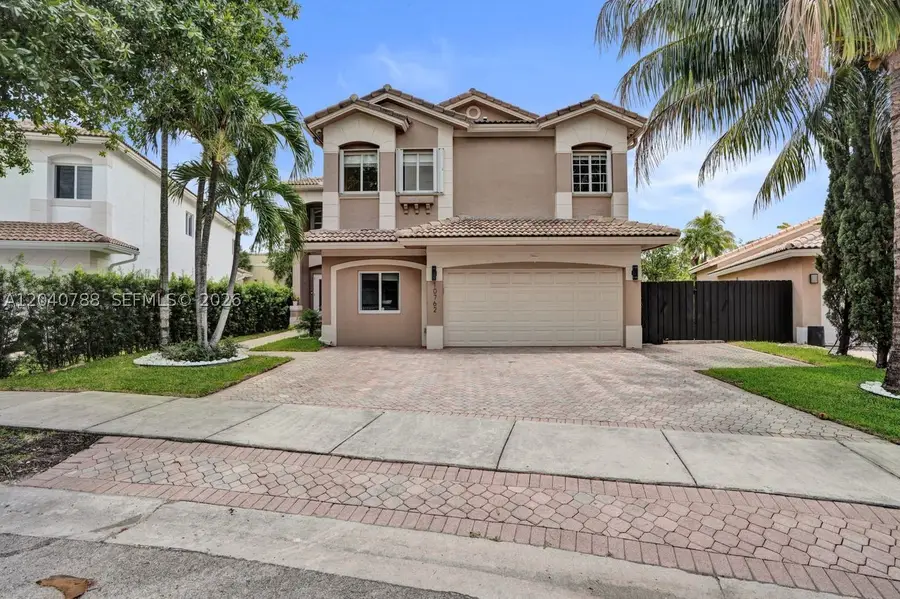 10762 NW 71st St, Doral, FL 33178 - #2