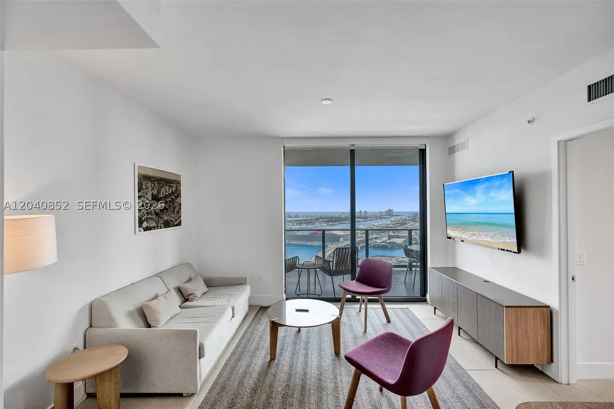159 NE 6th St #3916, Miami, FL 33132 - #1