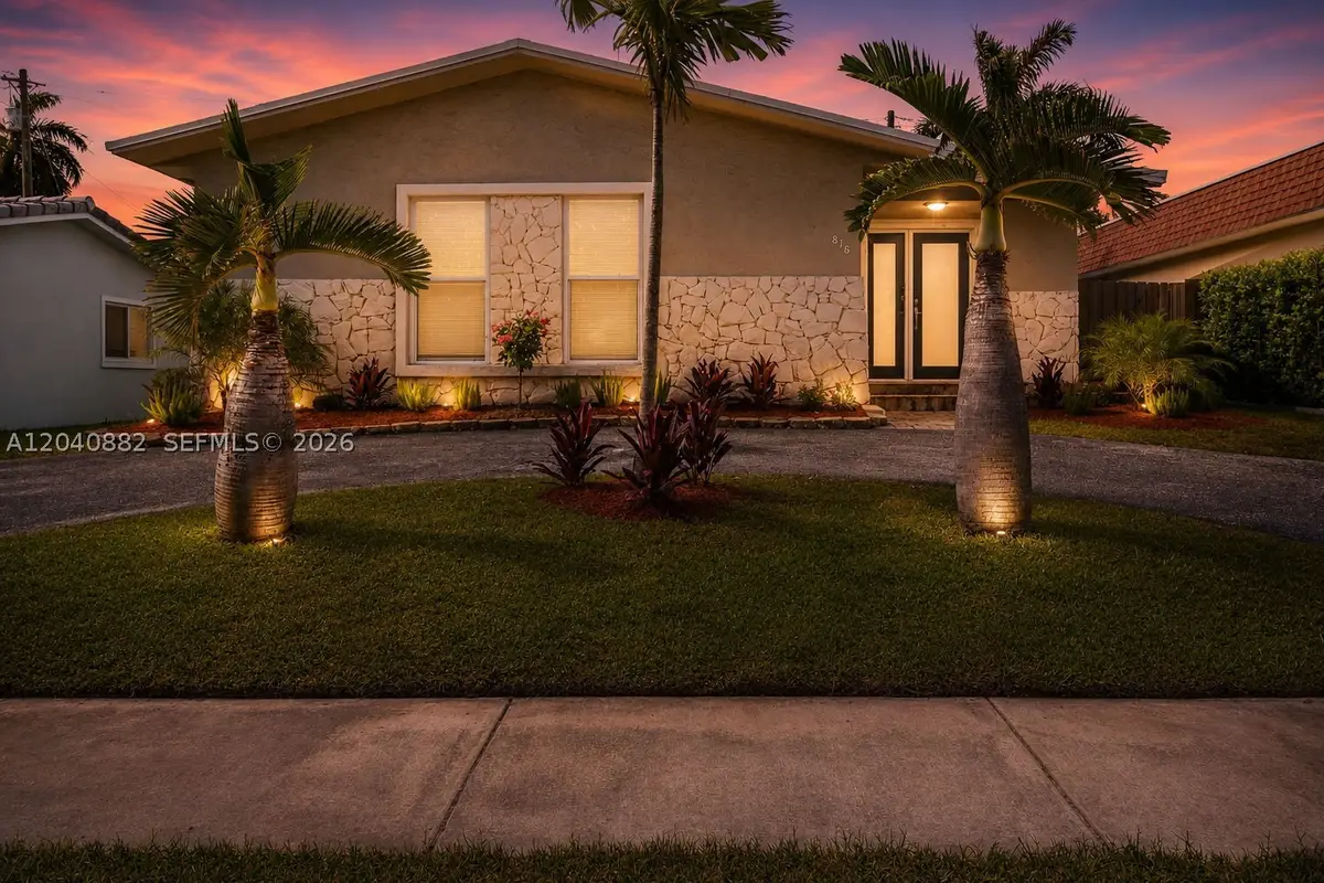 816 Johnson St, Hollywood, FL 33019 - #1