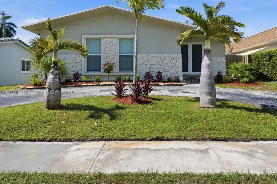 816 Johnson St, Hollywood, FL 33019 - #3