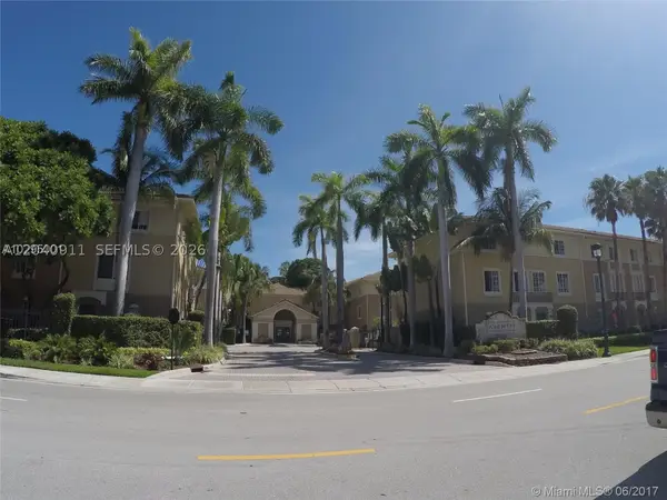 2921 NE 185th St #1202, Aventura, FL 33180