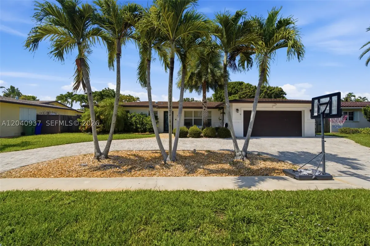 11700 NW 14th St, Pembroke Pines, FL 33026 - #1