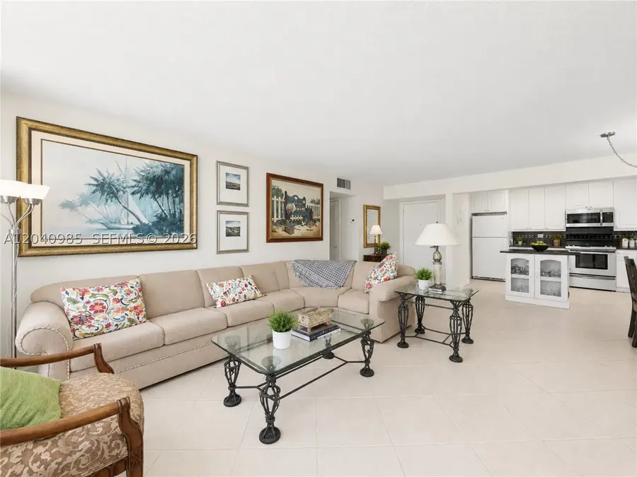 1817 S Ocean Dr #620, Hallandale Beach, FL 33009 - #3