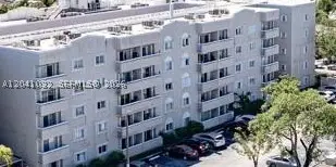 600 NW 32nd Pl #303, Miami, FL 33125