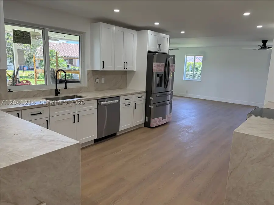 15010 E Falcons Lea Dr, Davie, FL 33331 - #3