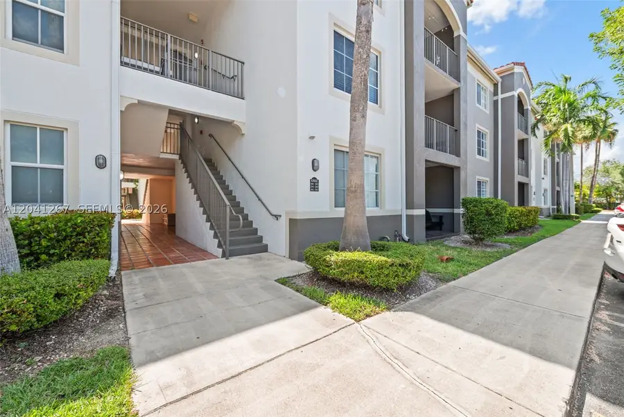 6861 SW 44th St #202, Miami, FL 33155 - #3