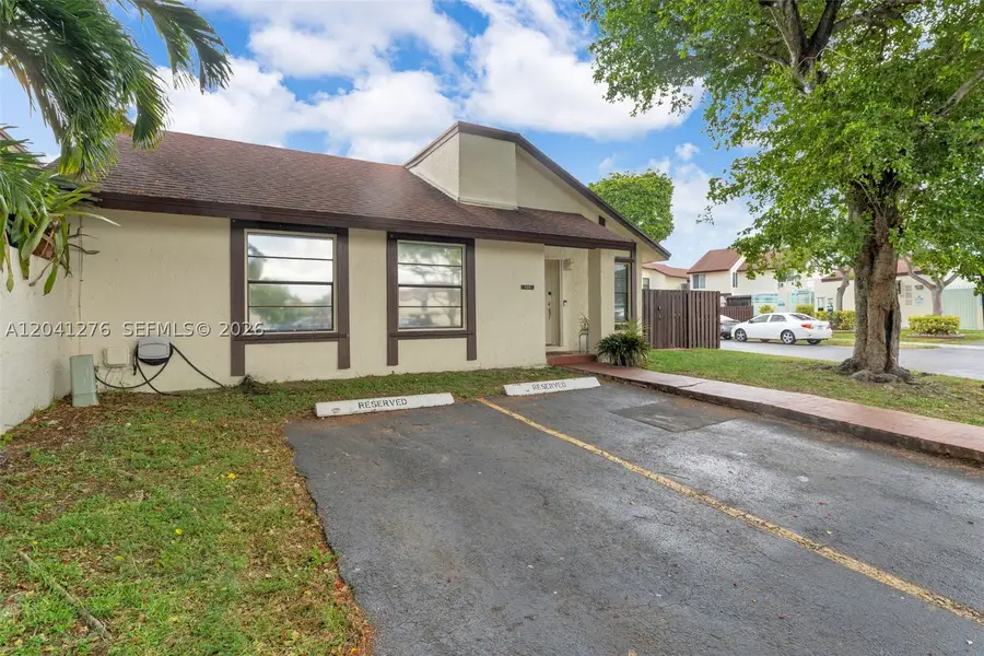 525 NW 100th Ct #525, Miami, FL 33172 - #3